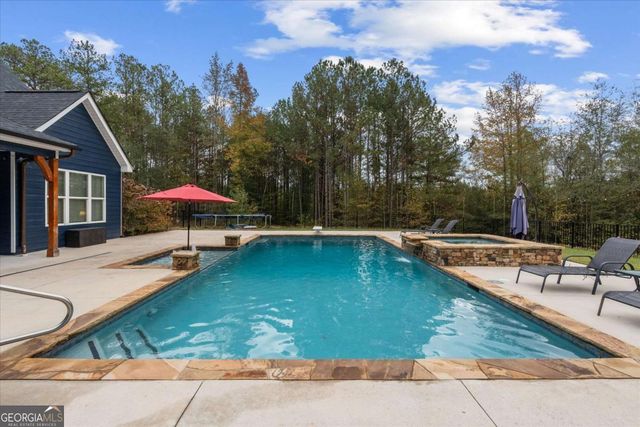 1233 Whooping Creek Road, Carrollton, GA 30116