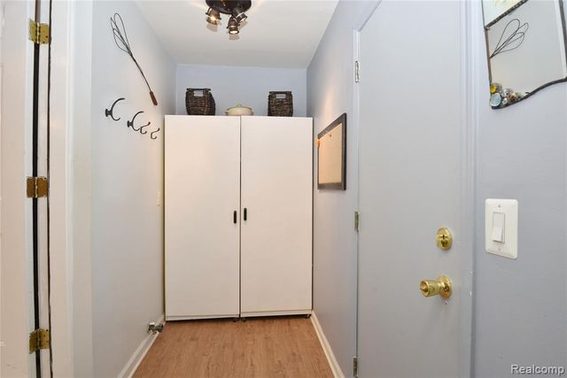 1635 Huntington Park A, Rochester Hills, MI 48309
