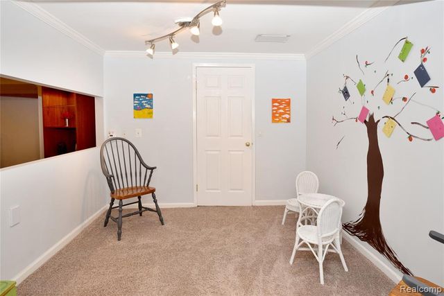 1635 Huntington Park A, Rochester Hills, MI 48309