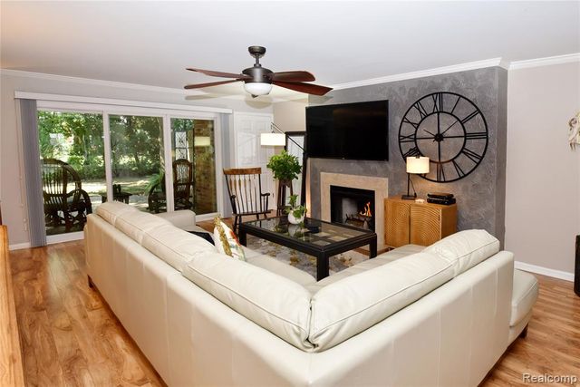 1635 Huntington Park A, Rochester Hills, MI 48309