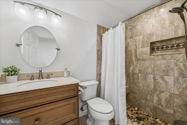 11705 HITCHING POST LN, Rockville, MD 20852