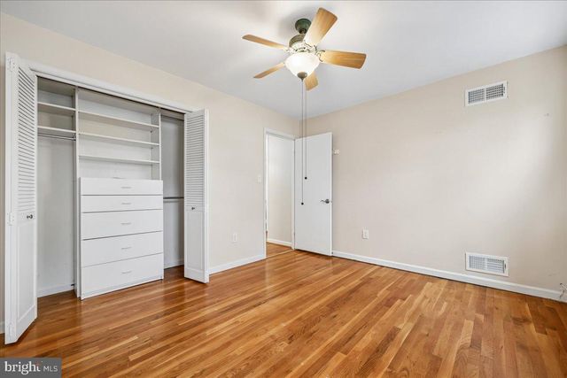 11705 HITCHING POST LN, Rockville, MD 20852