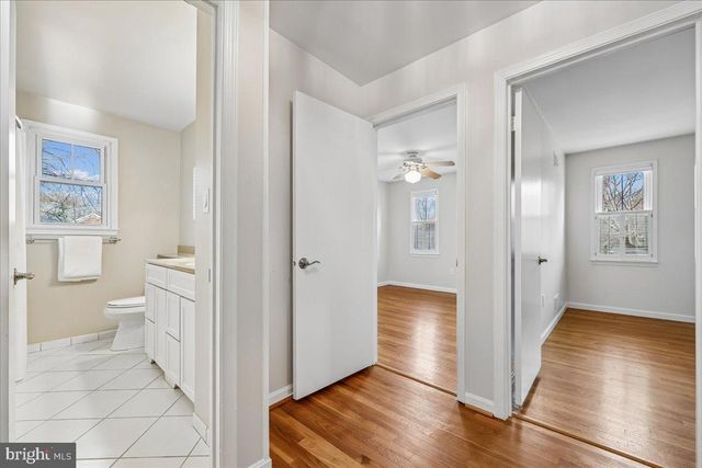 11705 HITCHING POST LN, Rockville, MD 20852