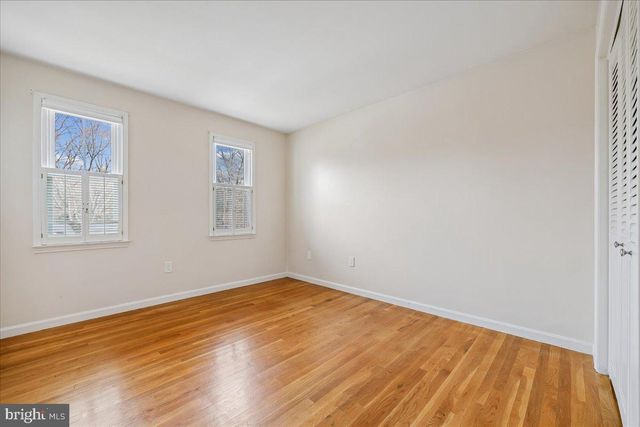 11705 HITCHING POST LN, Rockville, MD 20852