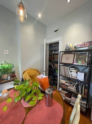 39 Glenville Ave 1, Boston, MA 02134