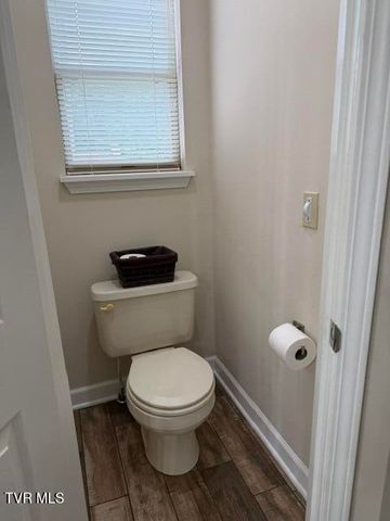 124 Douglas Lane, Bristol, TN 37620
