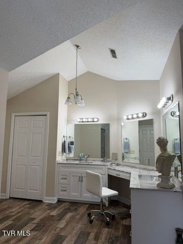 124 Douglas Lane, Bristol, TN 37620