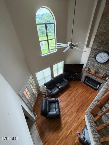 124 Douglas Lane, Bristol, TN 37620