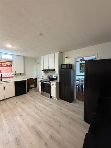 4678 Tara Woods Drive, Ellenwood, GA 30294