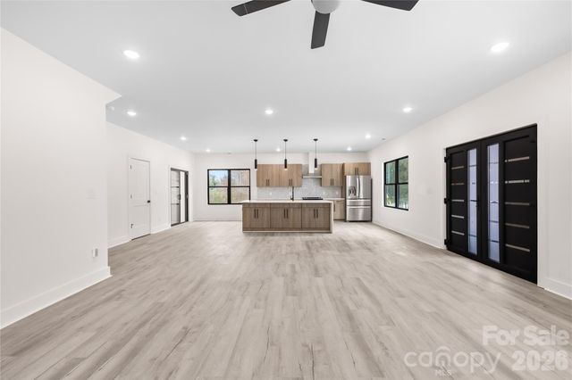 5113 Banfshire Road, Charlotte, NC 28215