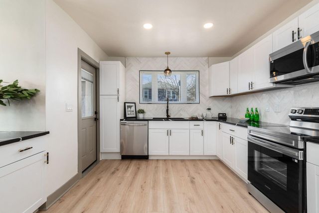 975 Carpenter Street, Columbus, OH 43206