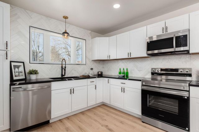 975 Carpenter Street, Columbus, OH 43206