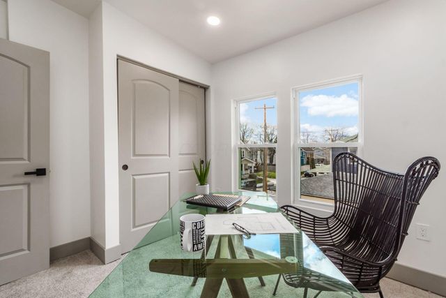 975 Carpenter Street, Columbus, OH 43206