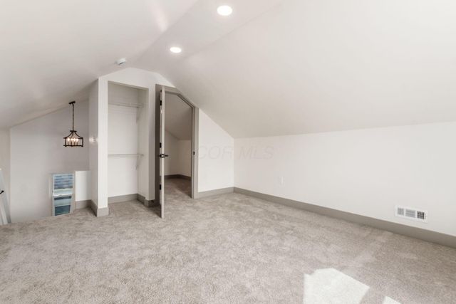 975 Carpenter Street, Columbus, OH 43206