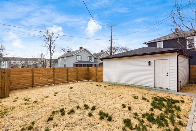 975 Carpenter Street, Columbus, OH 43206