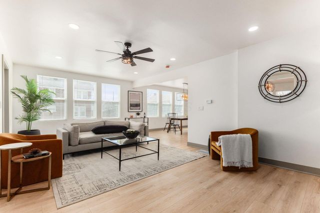 975 Carpenter Street, Columbus, OH 43206