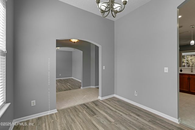 695 SID Drive, Jacksonville, FL 32218