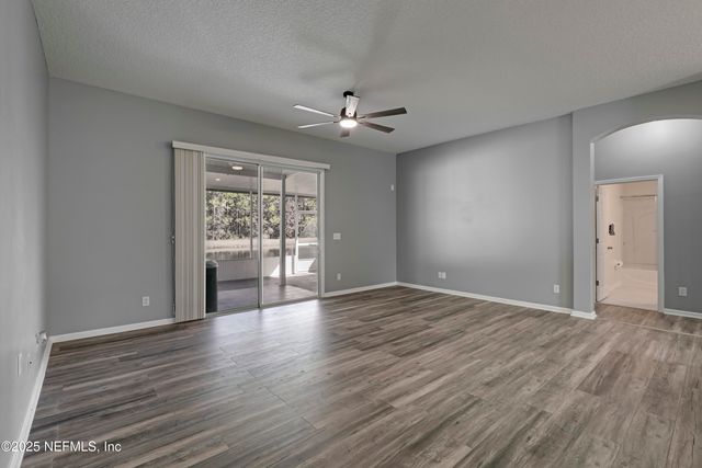 695 SID Drive, Jacksonville, FL 32218