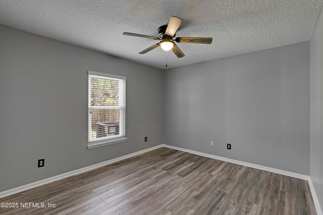 695 SID Drive, Jacksonville, FL 32218