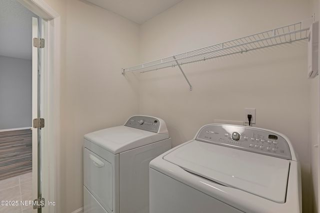 695 SID Drive, Jacksonville, FL 32218