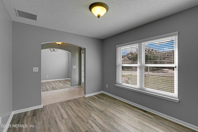 695 SID Drive, Jacksonville, FL 32218