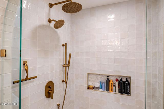 1796 Tipperary Lane, Newbury Park, CA 91320
