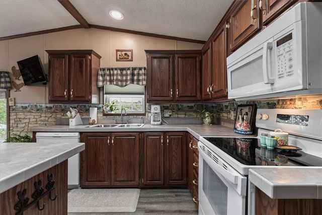 10720 Lakeside Drive, Rogers, AR 72756