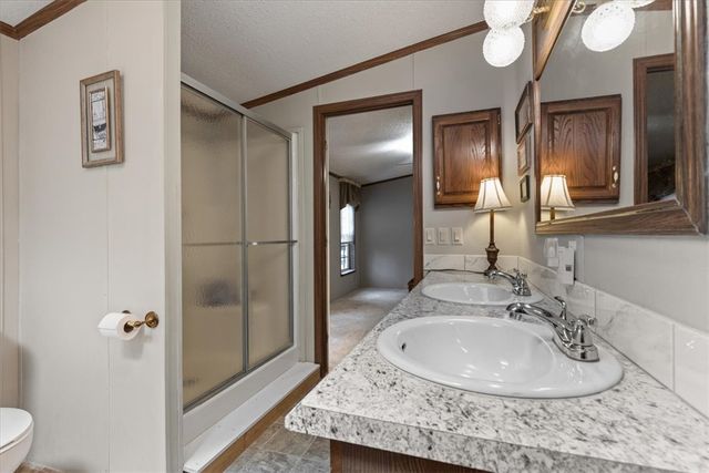 10720 Lakeside Drive, Rogers, AR 72756