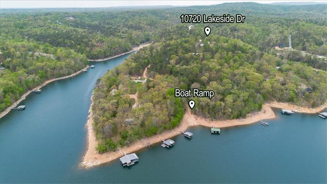 10720 Lakeside Drive, Rogers, AR 72756