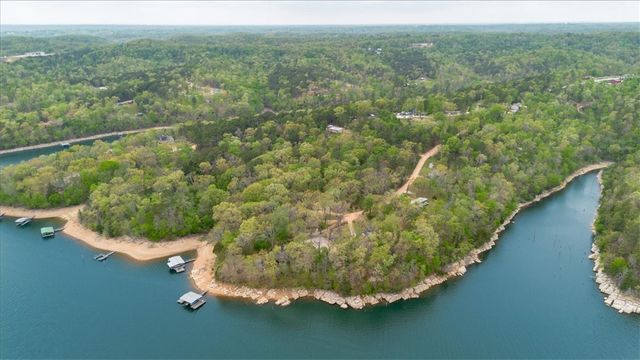 10720 Lakeside Drive, Rogers, AR 72756