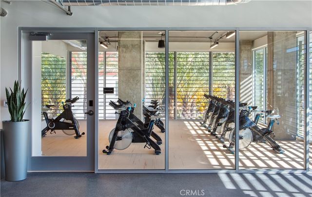 6200 Variel Avenue 342, Woodland Hills, CA 91367
