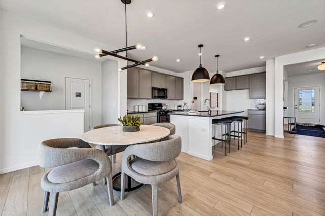 3237 Peyton Circle, Aurora, IL 60503