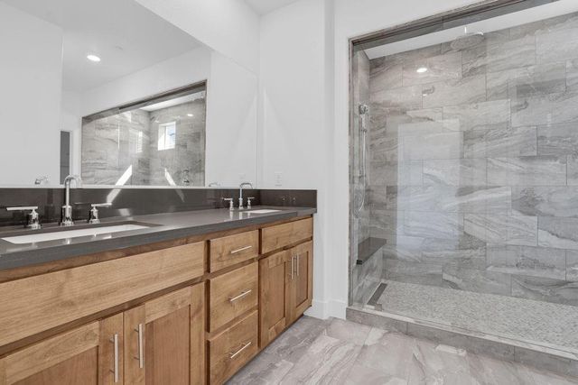 10324 Evangaline Way, Elk Grove, CA 95757