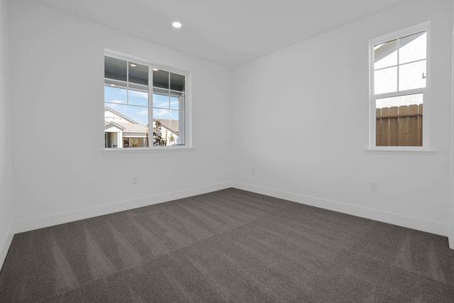 10324 Evangaline Way, Elk Grove, CA 95757