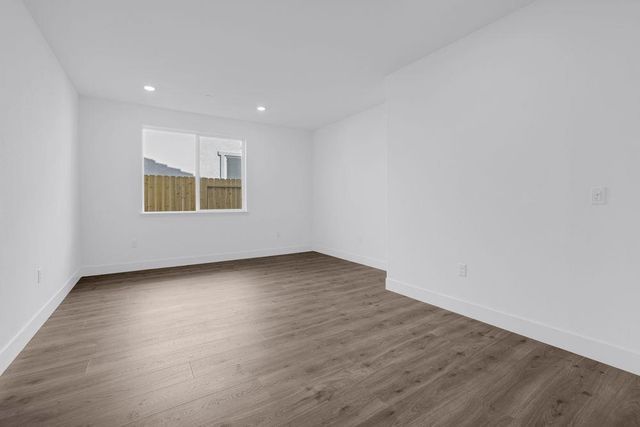 10324 Evangaline Way, Elk Grove, CA 95757