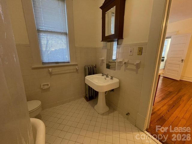 501 E Kingston Avenue E, Charlotte, NC 28203