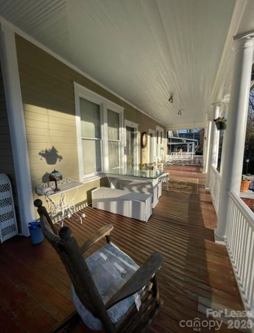 501 E Kingston Avenue E, Charlotte, NC 28203
