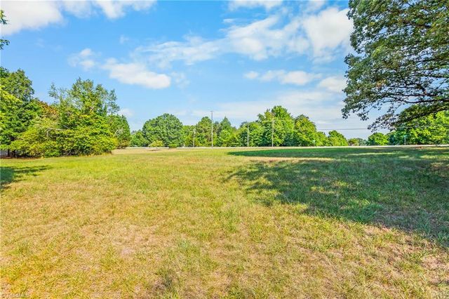 833 NC Highway 150 W, Greensboro, NC 27455