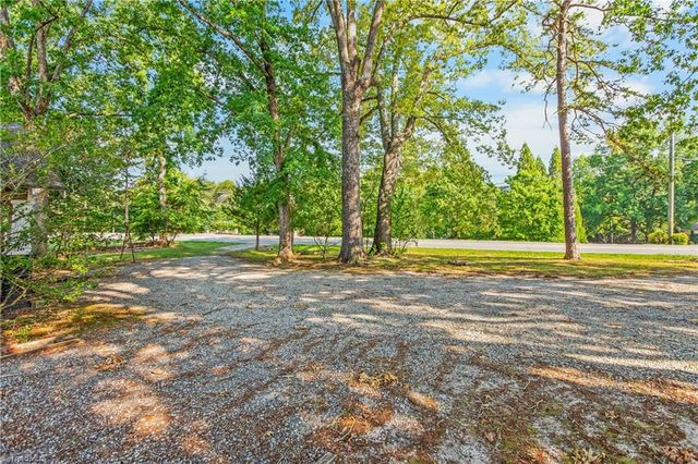 833 NC Highway 150 W, Greensboro, NC 27455