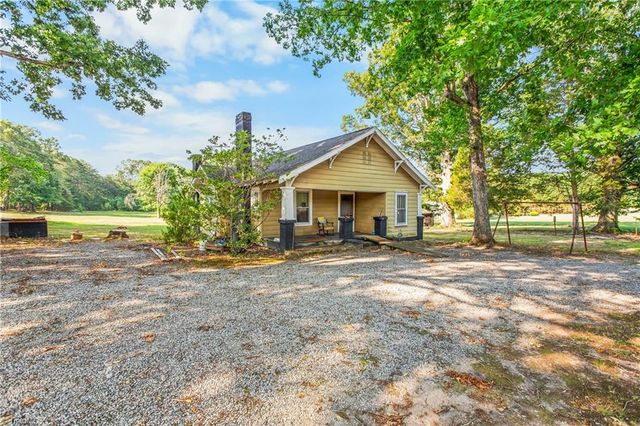 833 NC Highway 150 W, Greensboro, NC 27455