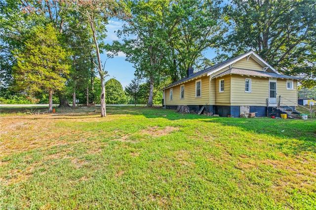 833 NC Highway 150 W, Greensboro, NC 27455