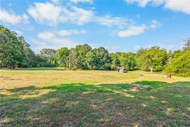833 NC Highway 150 W, Greensboro, NC 27455