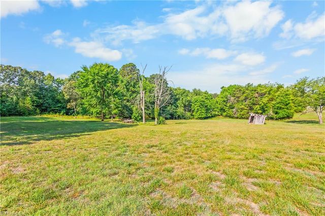 833 NC Highway 150 W, Greensboro, NC 27455