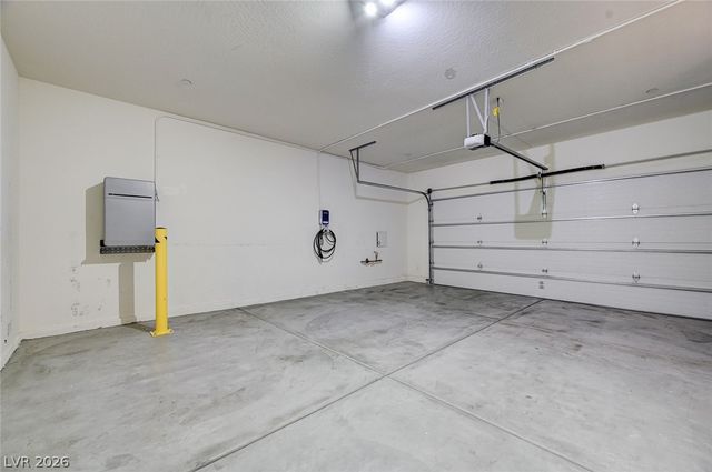 185 Lilt Avenue, Henderson, NV 89011