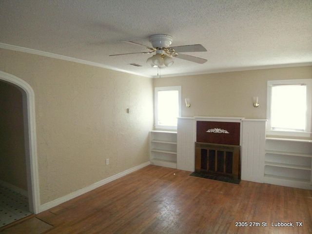 2305 27th Street, Front, Lubbock, TX 79411