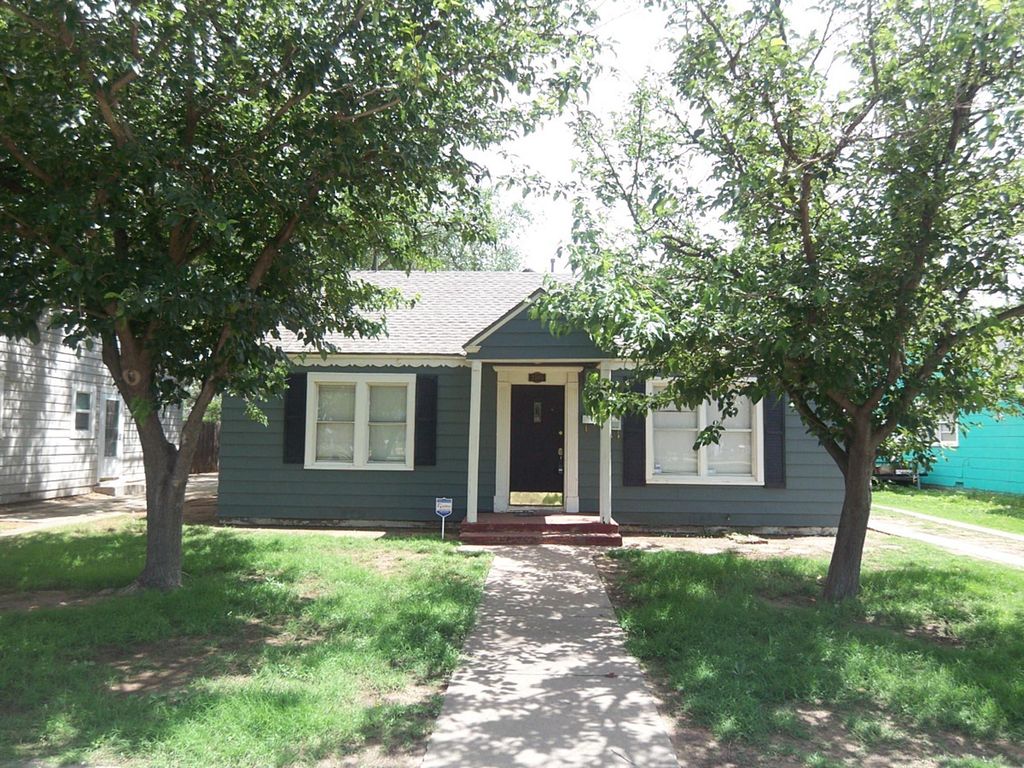 2305 27th Street, Front, Lubbock, TX 79411
