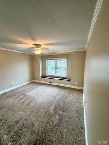 660 Woodstream Drive, St Charles, MO 63304