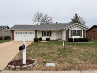 660 Woodstream Drive, St Charles, MO 63304