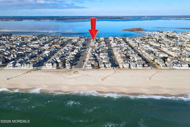 111 President Avenue, Lavallette, NJ 08735