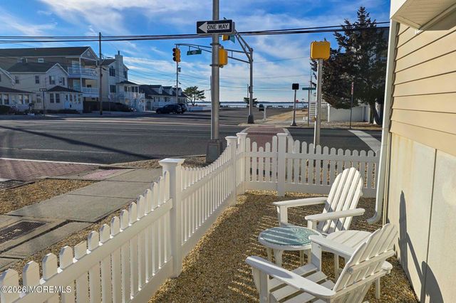 111 President Avenue, Lavallette, NJ 08735